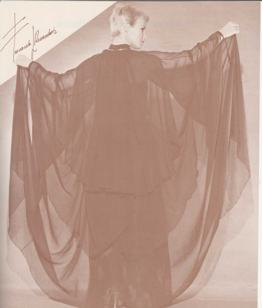 Diseño vestido con vuleo con tul de gasa